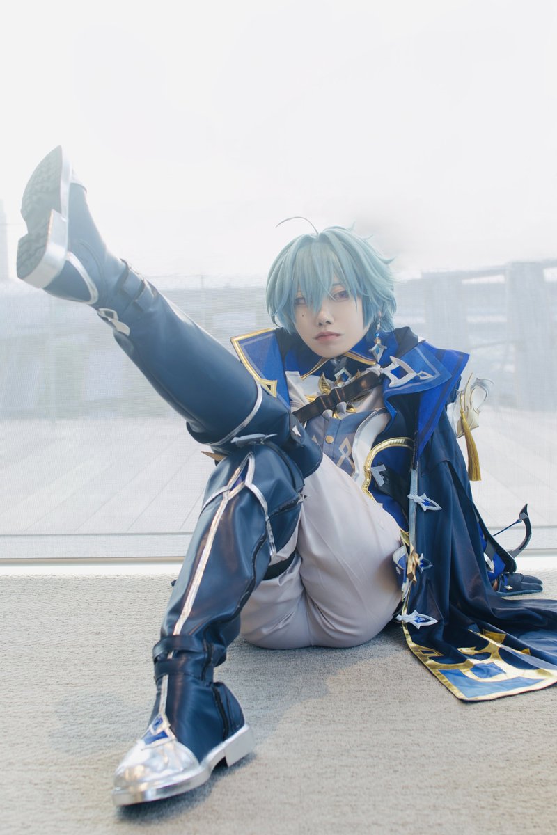 yu__k_r__'s tweet photo. 《Cosplay》
 原神/Genshin Impact
 　 ローエン　Lohen
￣￣￣￣￣￣￣￣￣￣￣
　少し体を動かすとするか。
　
Photo:ざんりゅうさん(@remnant_army)
#ミヤコス #ミヤテラ 
#原神コスプレ #Genshincosplay #Lohen https://t.co/mOACHfPdEj
