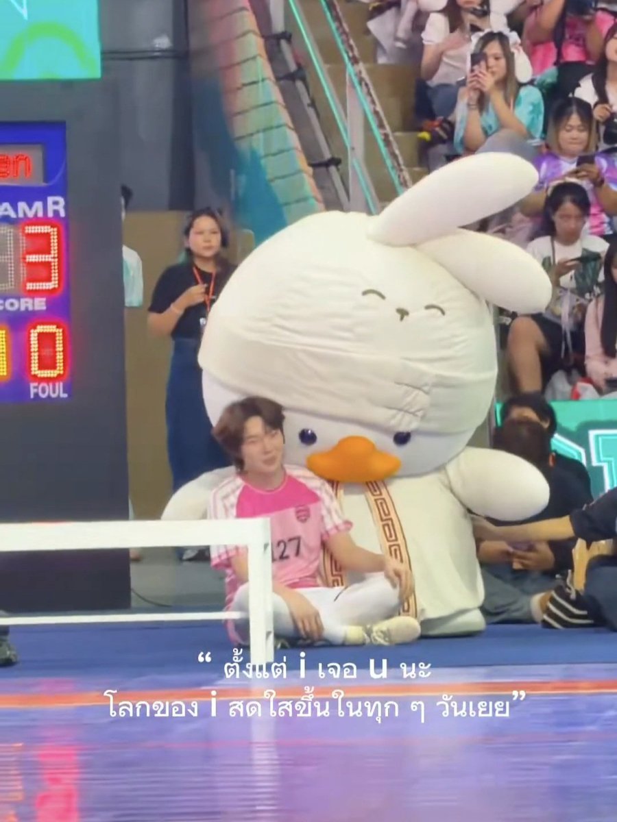 axviiixixix's tweet photo. เอ็นดูอ้วนเอาคางไปเกยไหล่ปะปี๊ 55555555555 https://t.co/jt4ljN25VB