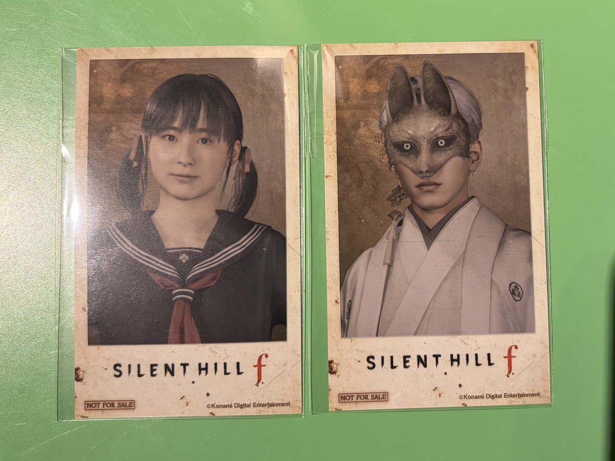 12053_7's tweet photo. 【交換】
SILENT HILL f サイレントヒルf
千鶴屋商店夏祭りin SHIBUYA TSUTAYA
特典 ブロマイド

譲：咲子 狐面の男（寿幸）

求：修 >> 凛子
※修決まり次第凛子

郵送交換希望です。
検索からでもお気軽にお声掛けください！
よろしくお願いします。
※リトリン一読お願いします https://t.co/sIToNnYMJY