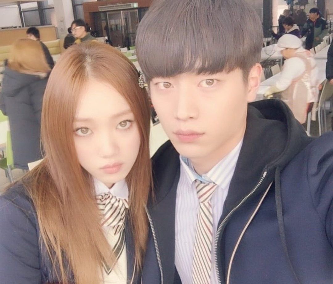 21_23_0's tweet photo. 한드 속 남매들을 알아보자...

일단 내 최애는 치인트 인호인하
눈동자 달란트 미친 이 또라이남매 너무 좋음
서강준 이성경 재같작을 영원히 기다려.. https://t.co/mCu29v36sG