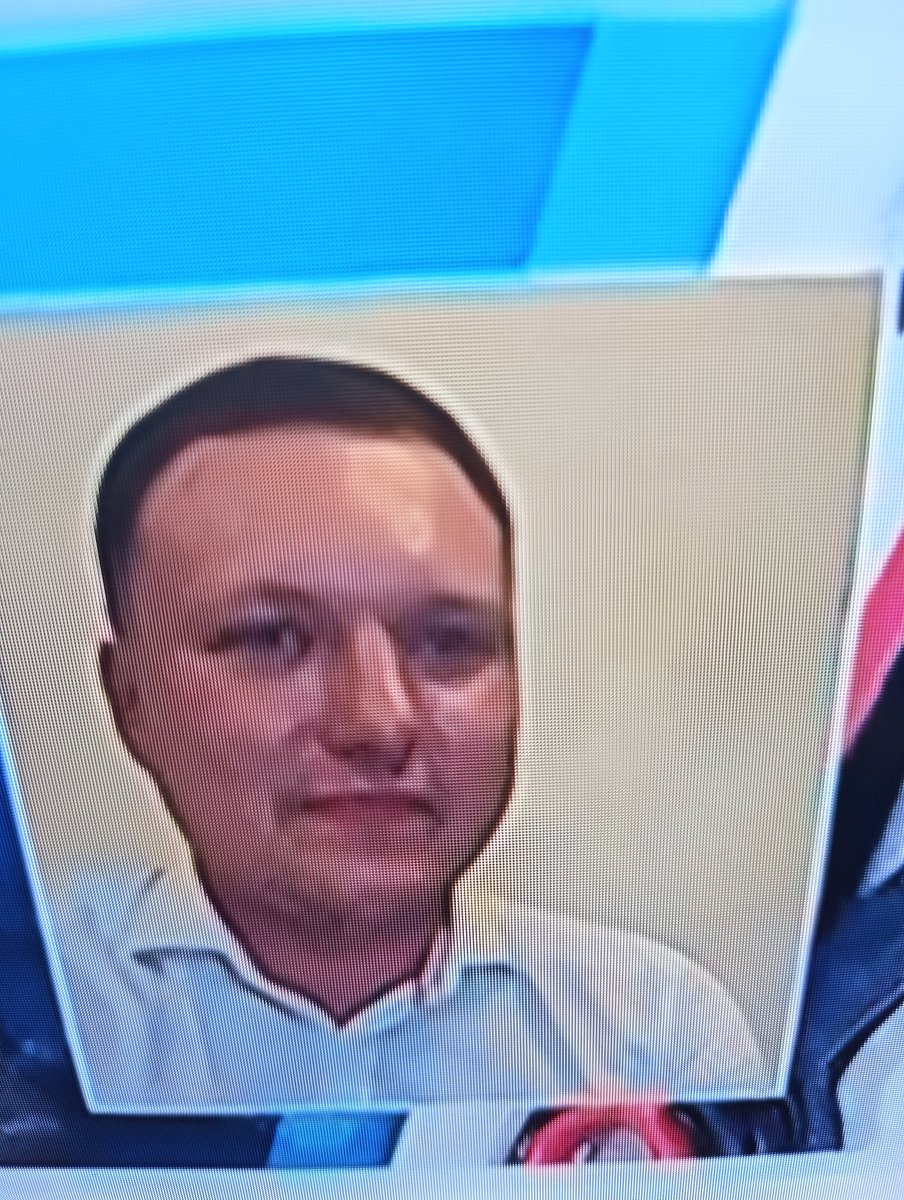 SiniZbigniew's tweet photo. Buraku komunistyczny TK jest a ciebie nie ma. https://t.co/8CfQKR7h3U