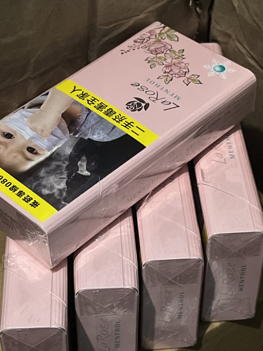 sapphicigs's tweet photo. happy friday yositwt peeps! last 5 stocks of la rose for 375 only! 

order now, ship now 

pasig city

https://t.co/WdANcWxpeS https://t.co/58LqLGTijf