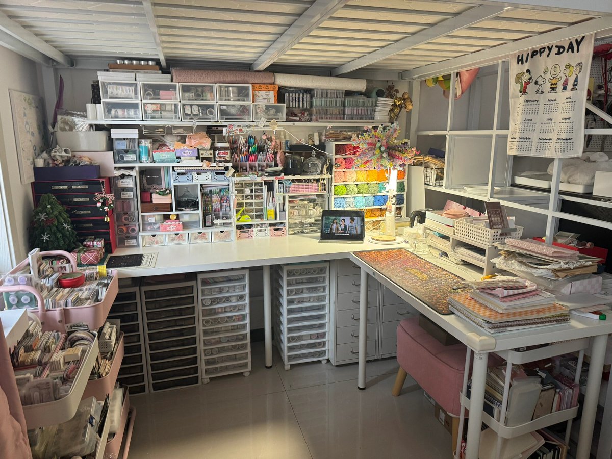 HeatherRadencic's tweet photo. Spring cleaning is here! Sort your old items, donate the ones you don’t need, and free up your space. Small step, big joy. https://t.co/xZlHU09GDt