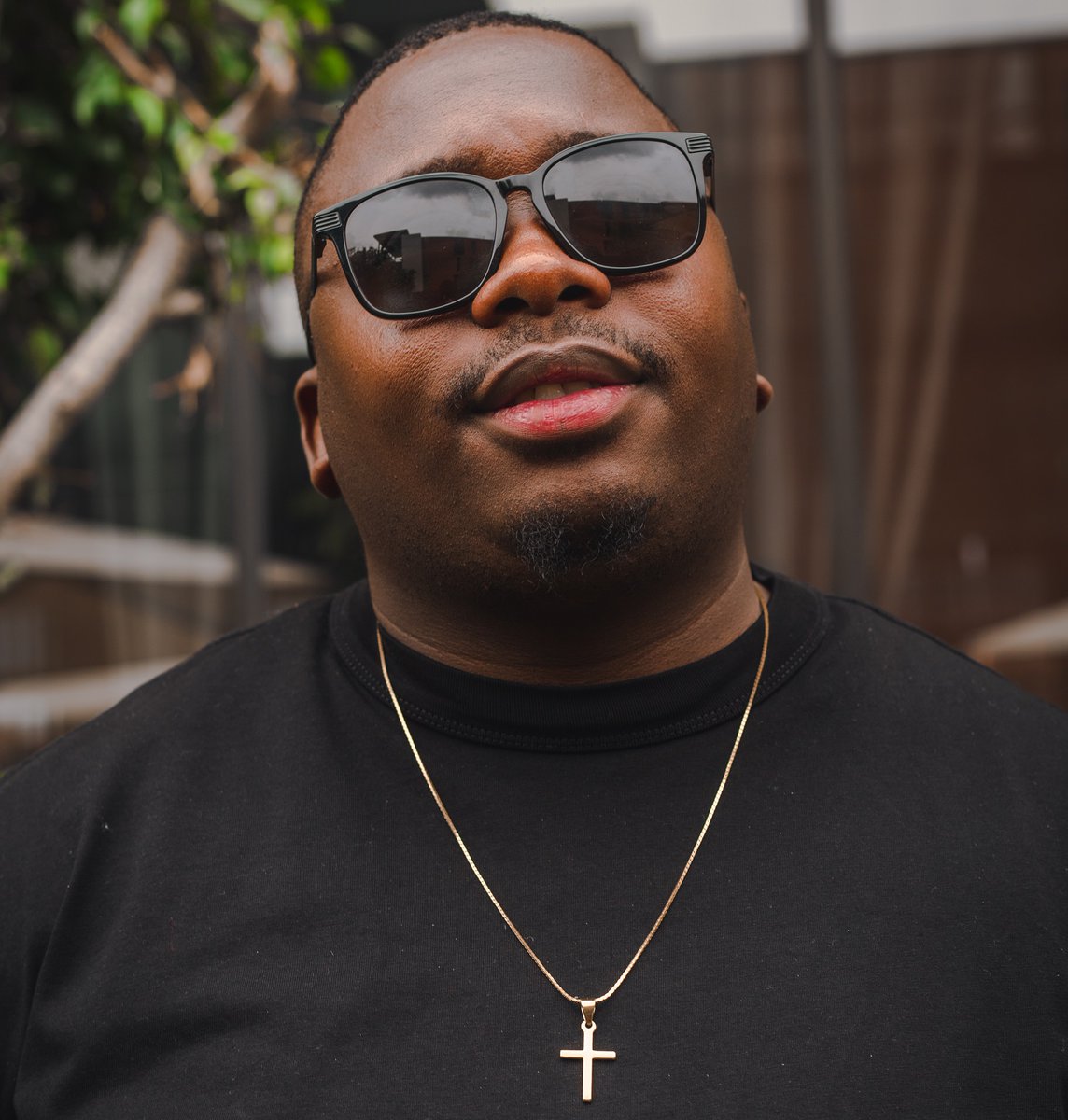 CapricornFM's tweet photo. NEXT | On the #UrbanHot40 #ChartBattles, TmanXpress - Remember ft Mellow & Sleazy goes head-to-head with Thatohatsi - Ama Hem, Hem Ft Shaunmusiq & Sjava.
Connect with @vusialphaa on WhatsApp: 079 899 6226. https://t.co/qXmXTc3sfm