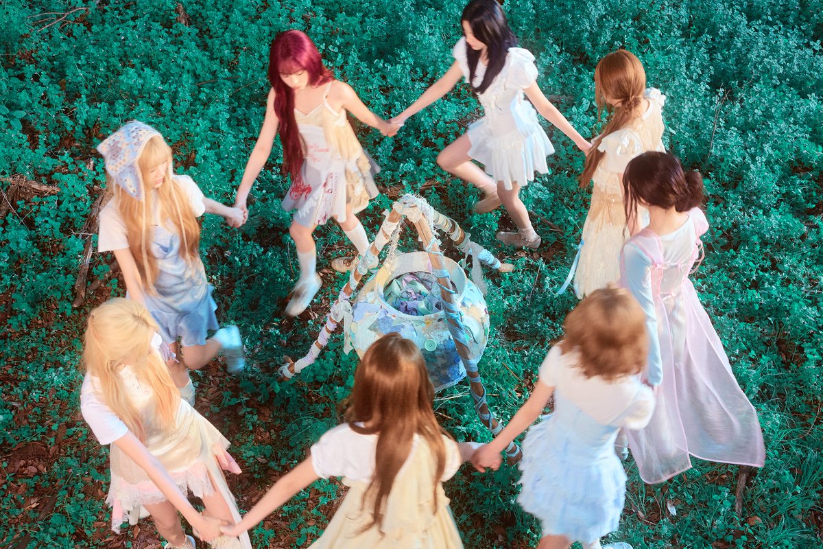Hearts2Hearts's tweet photo. Teaser Image 02 : THE ICONIC NIGHT

Hearts2Hearts The 1st Japan Single 
【ICONIC HEART】 
➫ 2026.08.12 (KST/JST)

🪄https://t.co/ydIUKNrPPI  
💿https://t.co/DUnpJu9oHC 

#Hearts2Hearts #하츠투하츠 #H2H 
#ICONICHEART #Hearts2Hearts_ICONICHEART https://t.co/tXnVRYKl8o