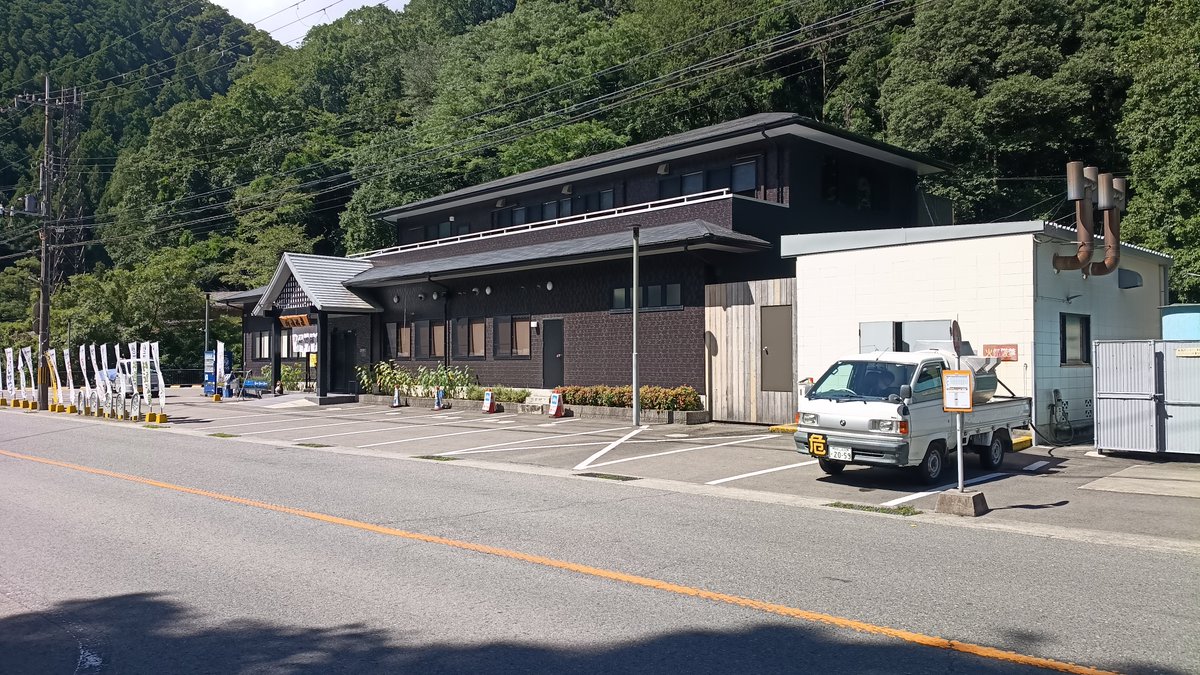 changesyuuki's tweet photo. 帰りは紀泉高原スカイライン（大阪和歌山府県境を走る林道）から犬鳴山温泉、泉佐野へと回った
キツいトレーニングはもうやらないつもりだったのに😅
#和泉葛城山
#ヒルクライム
#ロードバイク https://t.co/yvUS6TP8JJ