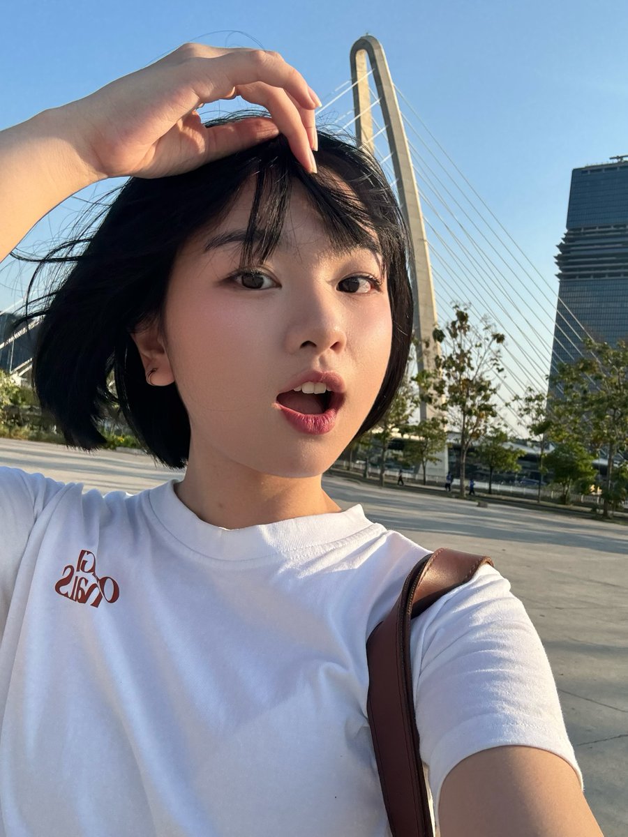 NEYIRETH01's tweet photo. Hey there! 🌞 Just wanted to say, the world is a better place with you in it—go shine today! 💖
pGBcLJ https://t.co/V1F2f7YWIF