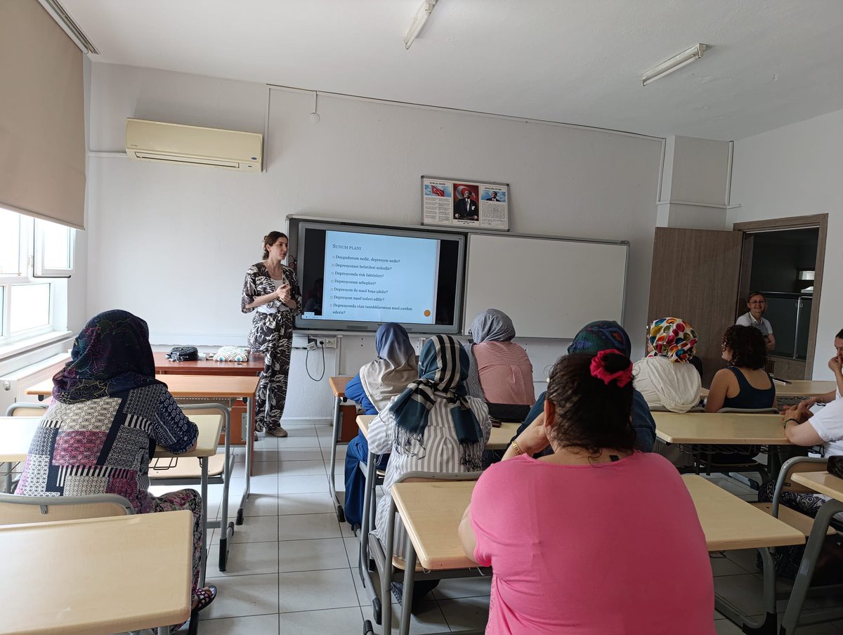 can_ilce's tweet photo. Çan Sağlıklı Hayat Merkezi psikologları tarafından haziran, temmuz ve ağustos ayları içerisinde Çan Halk Eğitim Merkezi kursiyerlerine ve Çan Belediyesi çalışanlarına depresyon, öfke kontrolü ve stresle baş etme konularında eğitimler verilmiştir. https://t.co/3YNVuA4BeA