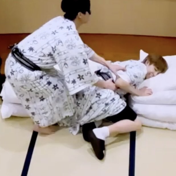 bunbunkaroll's tweet photo. 성장기에 포르노에 과도하게노출된나머지
역으로 순애하게된 사람들이 있습니다 https://t.co/wLbyqMa1L9