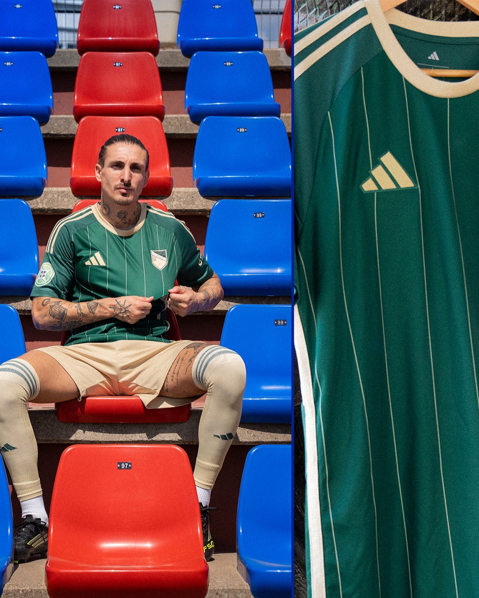 _Doshermanascf's tweet photo. ✨ Hay colores que representan un escudo. Y otros que representan a todo un pueblo.

Hoy presentamos nuestra segunda equipación 2026/27, una camiseta que pasará a la historia del Dos Hermanas C.F. 1971.

💚 Por primera vez, el verde se convierte en protagonista. https://t.co/9VgcCUfAjw