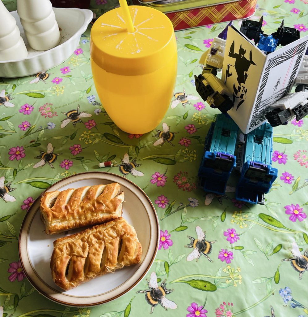 janenaenae's tweet photo. stupid breakfast https://t.co/2dnKEo4KCC