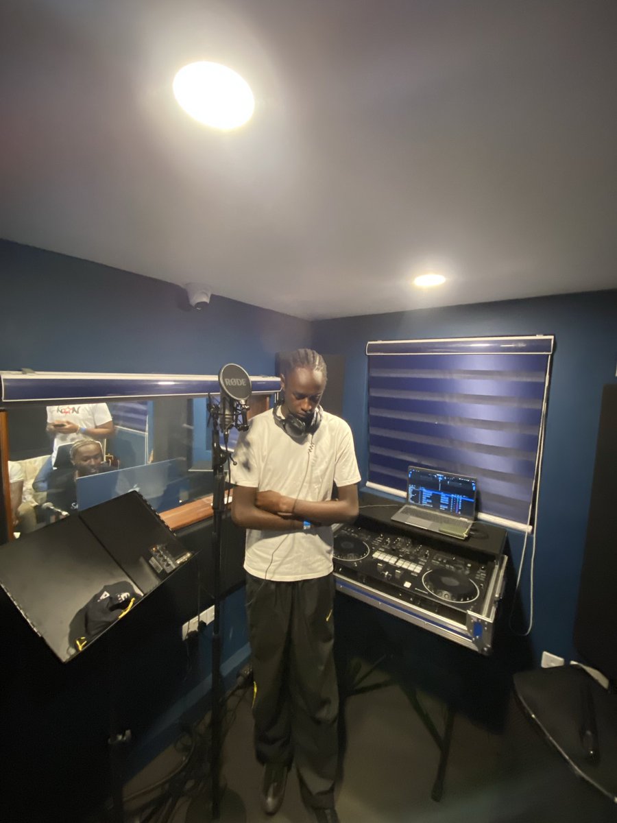 gorhimself's tweet photo. i recorded a song at homeboyz radio yesterday with my friends if you’re looking for a sign to keep going this is it https://t.co/6lbZdf0YRg