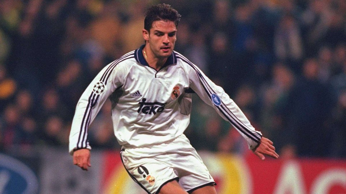 LosMadridistas_'s tweet photo. 🎙️ Fernando Morientes 🇪🇸 sur l'échec du transfert de Rodri :

"Pour moi, cela ressemble à une plaisanterie, une grande plaisanterie, ils nous prennent un peu pour des idiots. Nous qui savons comment les choses se passent ici, donc, il est parfaitement clair que le Real Madrid ne voulait pas de Rodri, le Real Madrid ne dort pas dans ce genre de situations.
Le Real Madrid pourrait dormir pour un arrière droit, âgé de 14 ans, 15, 16, 18, mais le Real Madrid ne dort pas dans ce genre de situations.
Le Real Madrid n'a pas mis toute son énergie, pour une raison ou pour une autre, je ne sais pas. Mais il ne voulait pas vraiment de Rodri." ❌