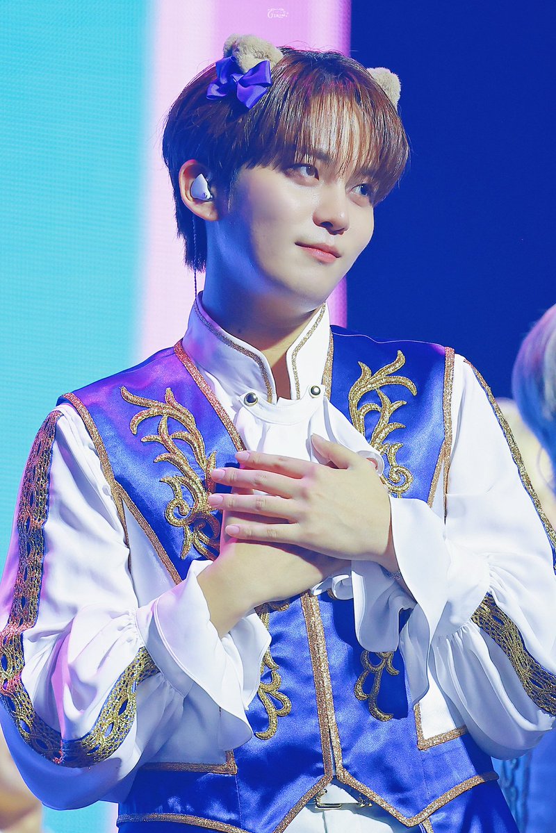 JIRIN_1012_'s tweet photo. 260806 팬미팅 横浜 

💝

#ATEEZ #에이티즈 
#종호 #jongho https://t.co/vHdmsYvQNj