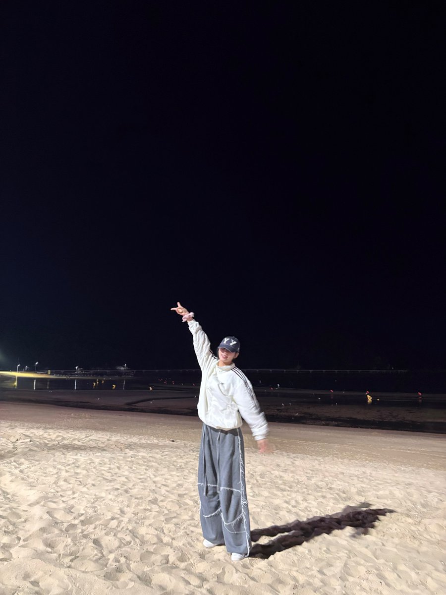 izna_offcl's tweet photo. [izME📮]

나야데이🤍🩵
나야 축하해 ㅎㅎ
2년이라는 시간이 지났다니…..
시간이 진짜 빠르다아아앙….
항상 우리 이즈나를 사랑해 주고 응원해 줘서 고마워요ㅠㅠ
나야가 없으면 이즈나도 없구 이즈나가 없으면 나야가 없으니까 우리는 진짜 운명이야💓 항상 사랑스럽고 마음이 예쁘고 정말 소중한 나야💖 우리 계속 같이 하쟈😳
항상 우리에게 힘이 돼줘서 고맙고 앞으로 코코가 더 나야를 행복하게 만들 예정이야!!!!
앞으로도 잘 부탁해용♡
사랑한다는 말로 표현할 수 없는 정도 사랑하구 사랑해💝

#izna #이즈나
#KOKO #코코