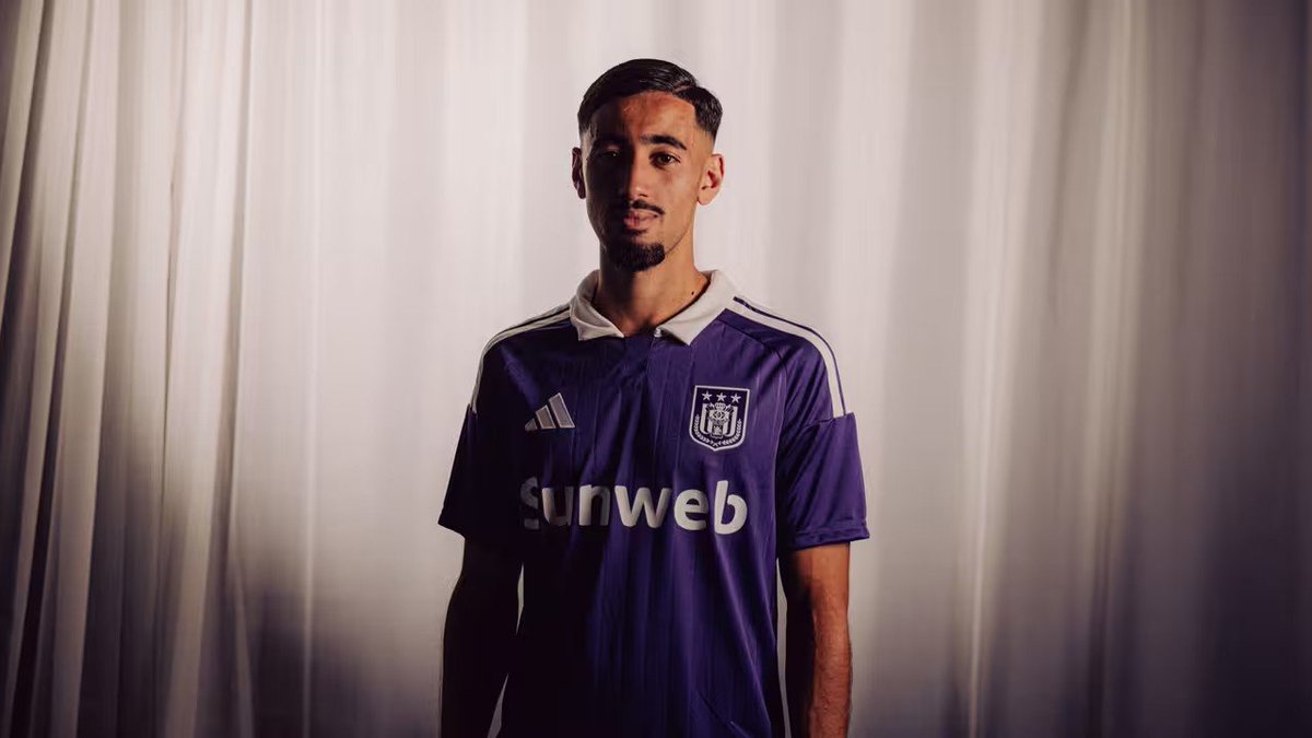 ACDAnderlecht's tweet photo. 🟣✅️🇨🇵 𝐎𝐅𝐅𝐈𝐂𝐈𝐄𝐋 | Willsem Boussaid rejoint les RSCA Futures ! 

L’ailier franco-algérien de 20 ans arrive en provenance de LB Châteauroux et signe un contrat de deux saisons (+1 en option).

Bienvenue à Bruxelles, Willsem ! 💜

📸 @rscanderlecht https://t.co/Bx7kLpMr2v