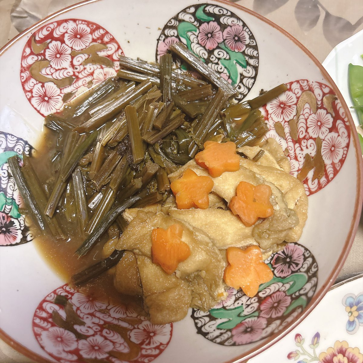 CgMaropurin's tweet photo. 今日の夕食🍽️2026.08.07
🌸唐揚げタワー🗼🍗
🌸わらびとお揚げさんの炊いたん
🌸ツナ掛け生野菜サラダ🥗
🌸モロッコインゲンのおひたし

⭐️本日もお疲れ様でした〜😻
華金なのに一日バタバタしてました😹
会社の仕事も医者も町会の仕事も不動産の仕事も全部終わりました。
週末はゆっくりします😆 https://t.co/xC2WS3U2Bd
