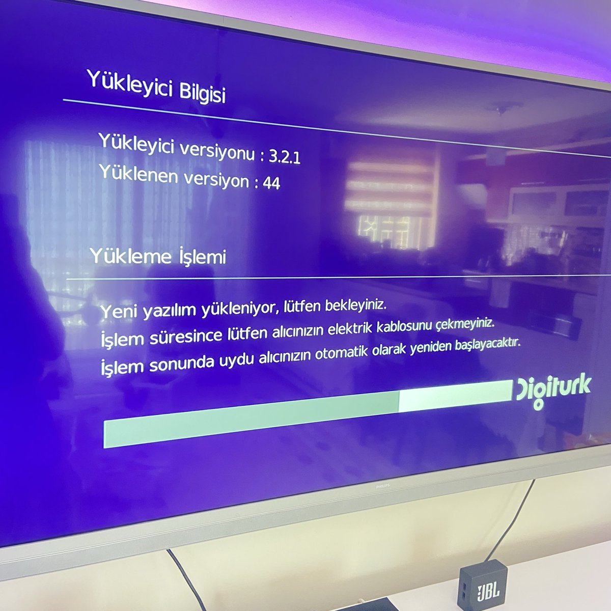 bennhilll's tweet photo. Bu neyin güncellemesi @Digiturk  @DigiturkDestek  abartısız 3 saattir böyle https://t.co/CjkBkuuI8y