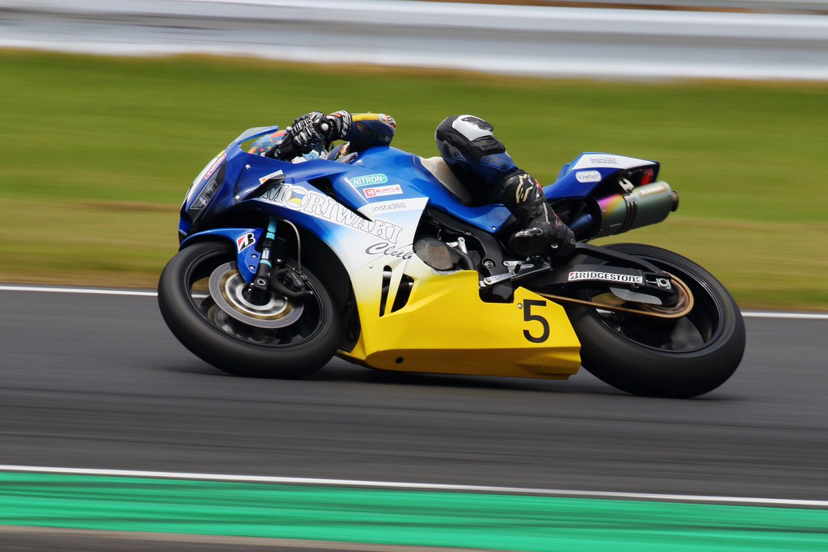 chidururi1's tweet photo. #鈴鹿サンデー ロードレース 第3戦
ナショナルST600

MORIWAKICLUB
No.5 堀 絢仁 選手（ @ayato03476306 ） https://t.co/5tWCgZR3t5