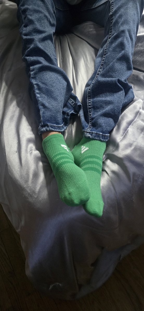 Wantsocks2024's tweet photo. Does your wife know you help me pick out my socks 🤔🤔🤔 Does she know you like looking at my socks?

#buymysocks #socksforsale #socks #socksaddict https://t.co/wCIVGJRJ6v