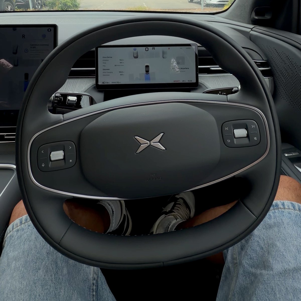 xpenguk's tweet photo. Ready, steady, go. #XPENGG6 https://t.co/1eGnX3B8UD