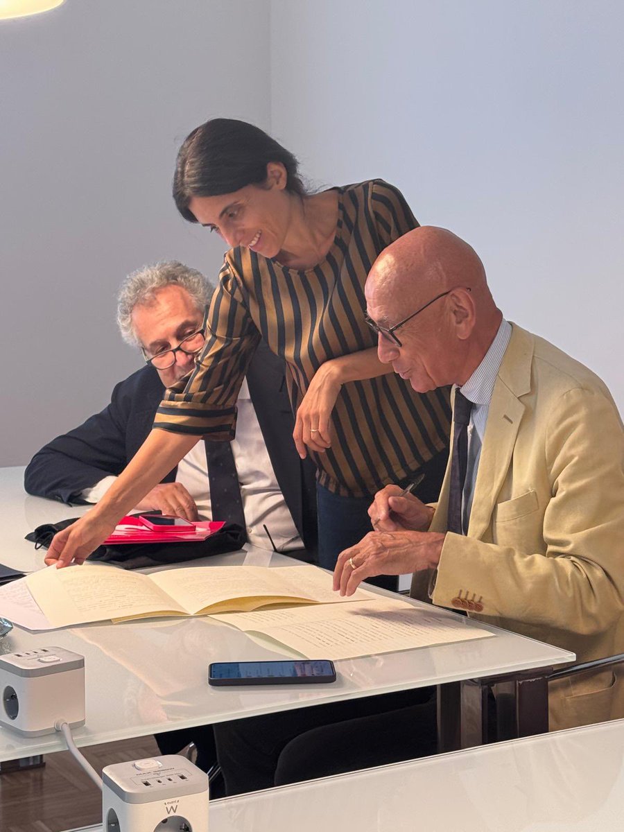NDFoti_official's tweet photo. The Linework Foundation is born #foundation #social #roma #helppeoplegrowth @LineworkNetwork  @LineworkApp 

Get in touch we will publicly announce the program in September 🎉 https://t.co/ZnQ5OrNHw0