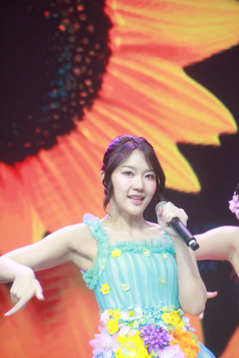 Ferly2702_ tweet picture