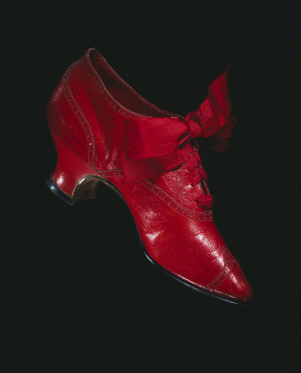 MadameGilflurt's tweet photo. For the week of my 20th wedding anniversary, we’re toasting some #frockingfabulous greatest hits from 2026! These stunning red leather shoes by Hook, Knowles &amp; Co, date from c.1900! I really, really love 'em. Via the V&amp;A. #Fashionhistory https://t.co/glMu8N10pt
