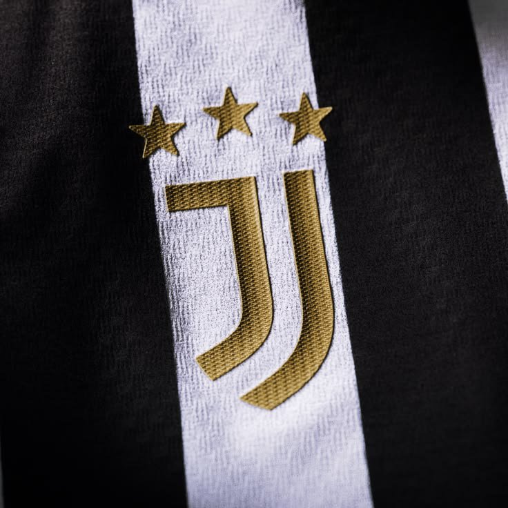 Jvntss247's tweet photo. 📌 𝐉𝐔𝐕𝐄𝐍𝐓𝐔𝐒 𝐔𝐏𝐃𝐀𝐓𝐄 📝

@LaStampa 🗞 | Dikabarkan #InterMilan telah menawarkan Benjamin Pavard ke #Juventus. 🇫🇷💣❗ https://t.co/Y1vFSgKVCQ