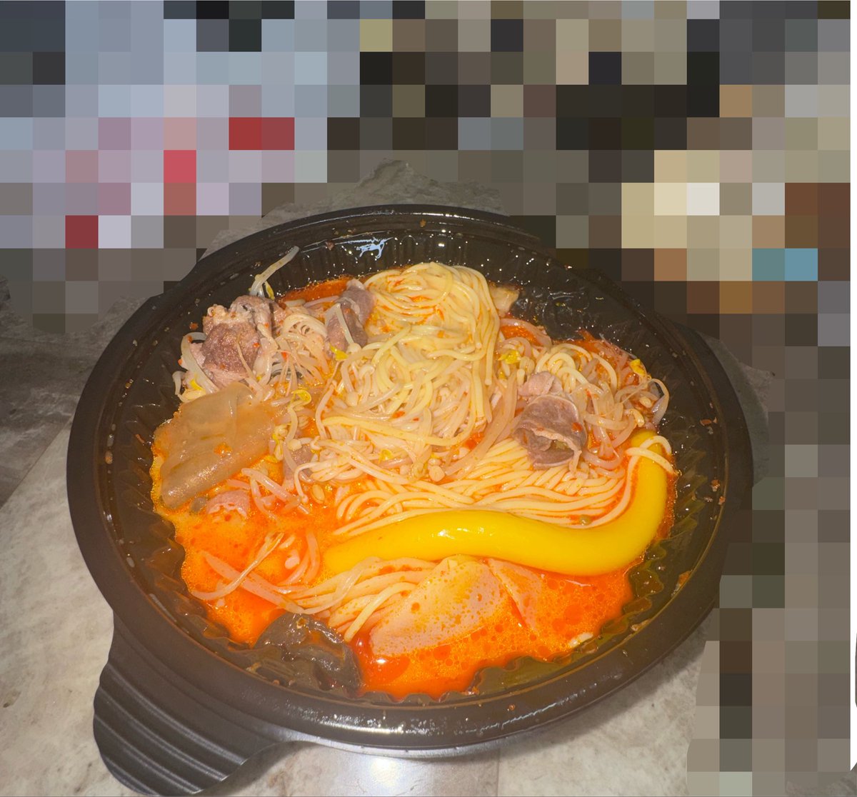 i1lz8's tweet photo. 옥수수면두번추가한마라탕
(인데뒤에배경이너무더러워서모자이크처리좀많이햇습니다 https://t.co/GW1lIie1Gy