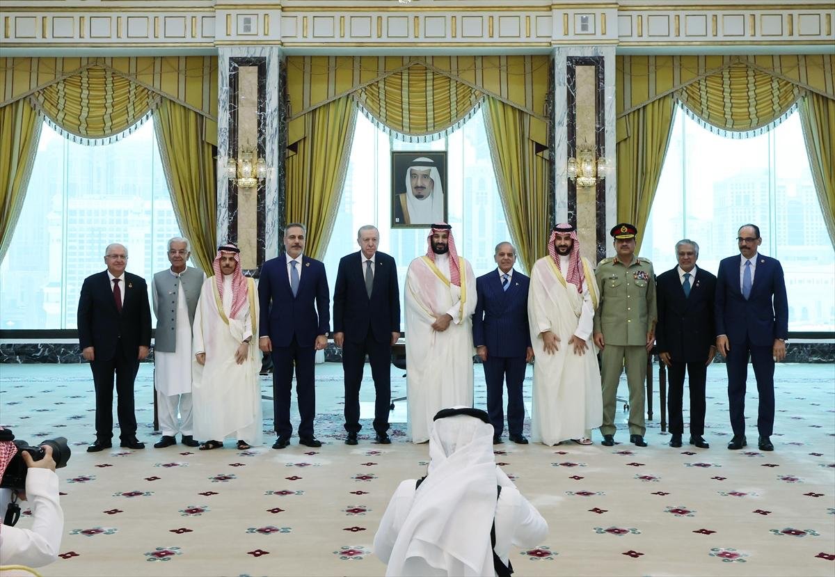 GFarooqi's tweet photo. Makkah Joint Defence Agreement 🇵🇰 🇸🇦 🇹🇷 🤝 ⚔️ https://t.co/32yMryNa4S