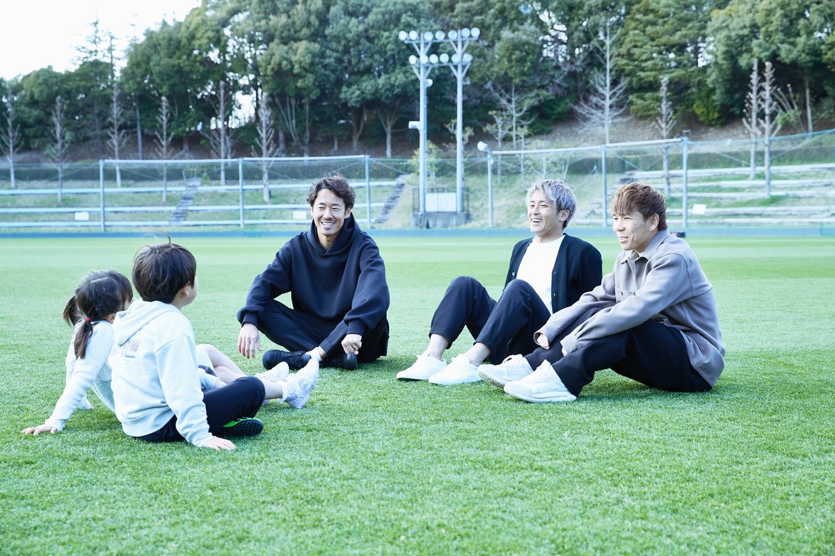 Jubiloiwata_YFC's tweet photo. 8/8(土)秋田戦
ジュビロカフェにて
【山田ブレンド】販売決定！！🔥

明日の秋田戦では、
メインスタンドのジュビロカフェにて、
【山田ブレンド】を販売します☕
※メインスタンド席ご購入の方のみの利用が可能となります。

２０２６／２７シーズン前半では、
以下の日程の販売が決定しました！🙌

🌟8/8(土)ブラウブリッツ秋田戦
🌟8/22(土)徳島ヴォルティス戦
🌟10/31(土)サガン鳥栖戦
🌟12/13(日)アルビレックス新潟戦

山田ブレンドをご購入いただくと、1杯あたり100円がNPO法人ReFrameへ寄付されます。

NPO法人ReFrameは、山田大記CRO・小川大貴氏・金子翔太選手(松本山雅FC所属)が中心となり、子どもを取り巻く課題解決の為に活動しています。生活を守り、心を支えられる居場所作りを進めています。