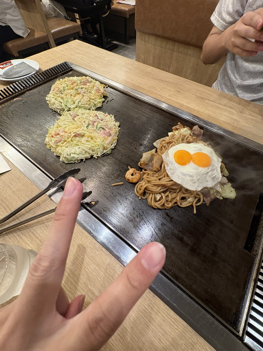 jerurun_raco's tweet photo. どろうさんとお好み焼き食べてきたー！
美味しかった、楽しかったで https://t.co/qFC1UbdBmh