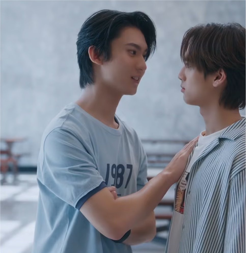 ryupathq's tweet photo. DOES HE KNOW I AM INSANE

TRAILER MR FANBOY
#ตัวอย่างแฟนบอย
#รักสุดใจนายแฟนบอยSeries
#MrFanboySeries https://t.co/XaBRy23aLZ
