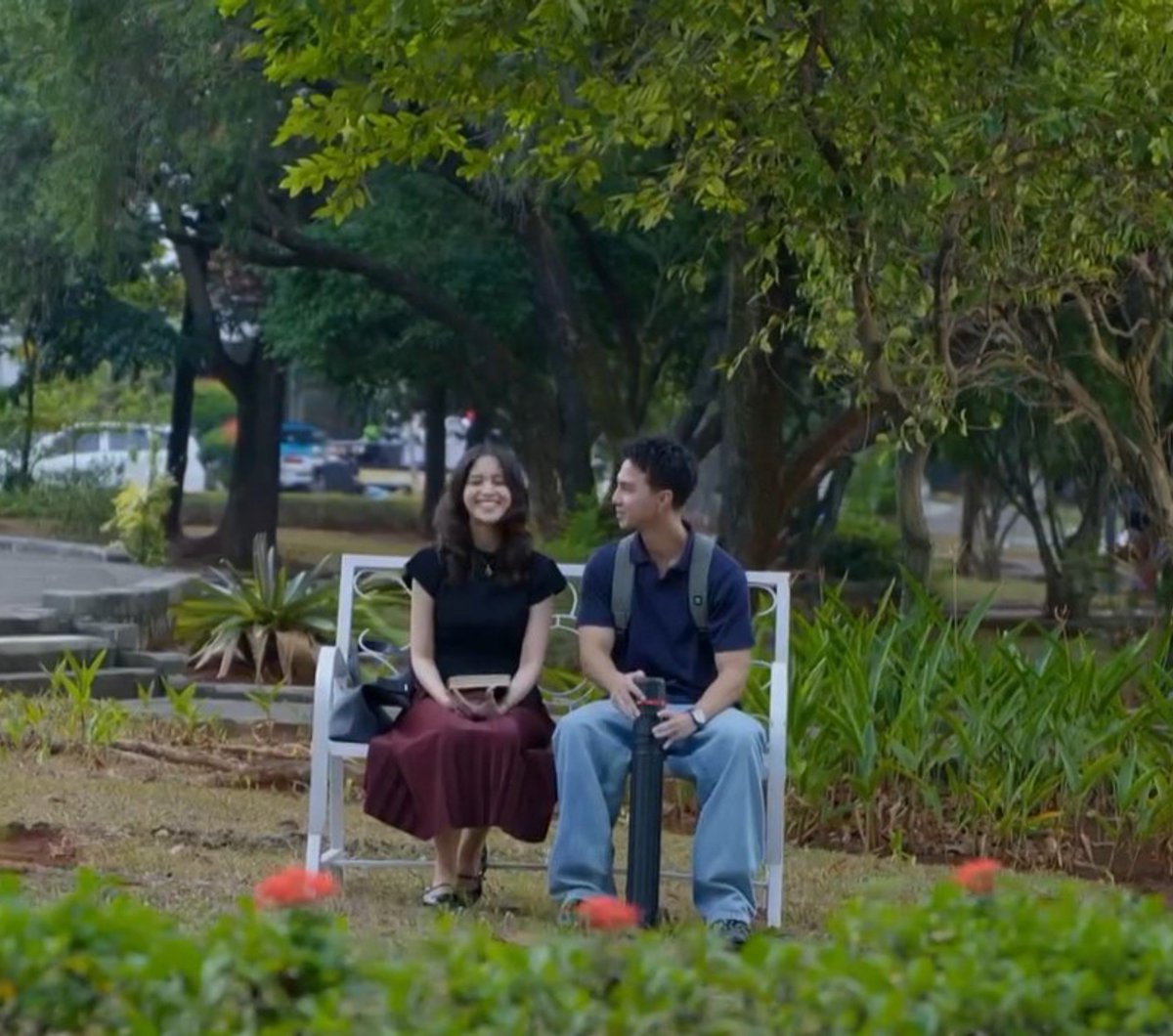 luvmorncoffe's tweet photo. a-adu pusing kepala~
cinta segitiga?~ https://t.co/AmnAzY1aQV