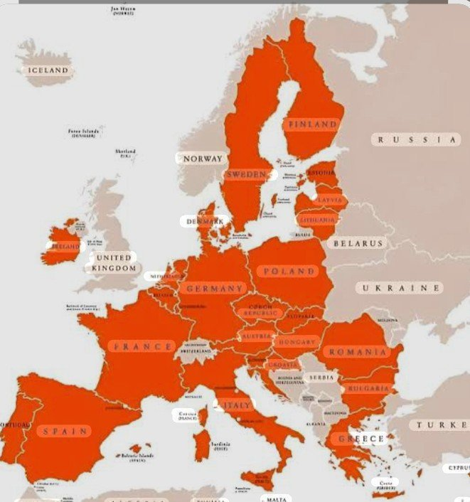 filloze's tweet photo. Il ne faut pas que l'#Ukraine entre dans l'#UE ! La #Russie a été fondée à partir de la Rus' de Kiev.  L'Ukraine ne fait pas partie de notre culture. Chassez le naturel il revient au galop. Après le conflit actuel de haine fratricide elle restera ce qu'elle est : Russe. Et là ... https://t.co/25RpckjExL