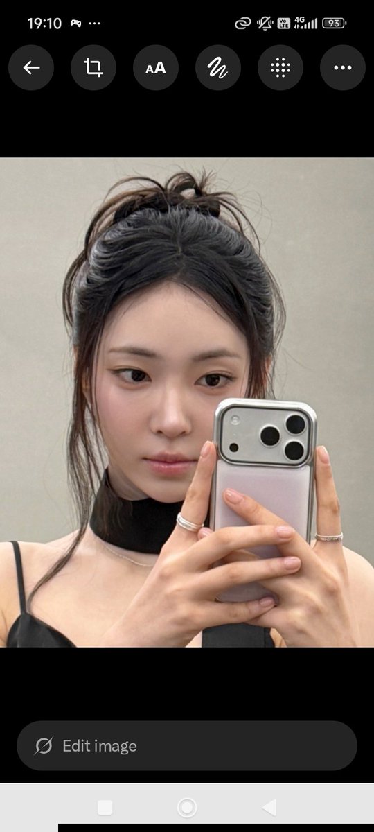 sowhat11208's tweet photo. Hyunji getting ready for
event this evening ๐ฅฐ
Looking absolutely gorgeous โค๏ธโ๐ฅ๐ค๐ป
shared in Bubble ๐ซง
#TransitLove4 #Exchange4 https://t.co/FFe0jXya7x
