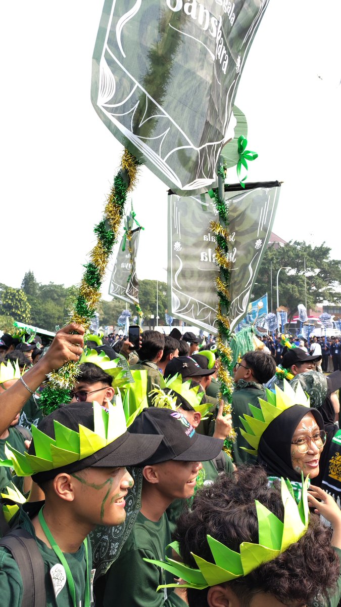 LeoChubby_'s tweet photo. Anjay Gavardhana 💚💚🍀 #MPKMB63 #IPB https://t.co/XggDuklPOS