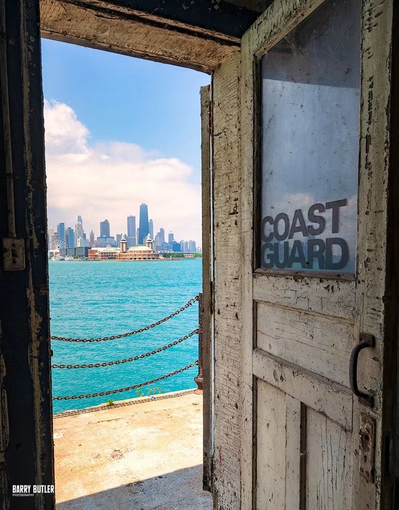 barrybutler9's tweet photo. Today is National Lighthouse Day.  This is Chicago Harbor Lighthouse.  Help light the way to the restorations of this landmark along Chicago’s lakeshore, https://t.co/cn30vN3J2S https://t.co/kvAkqV44i6