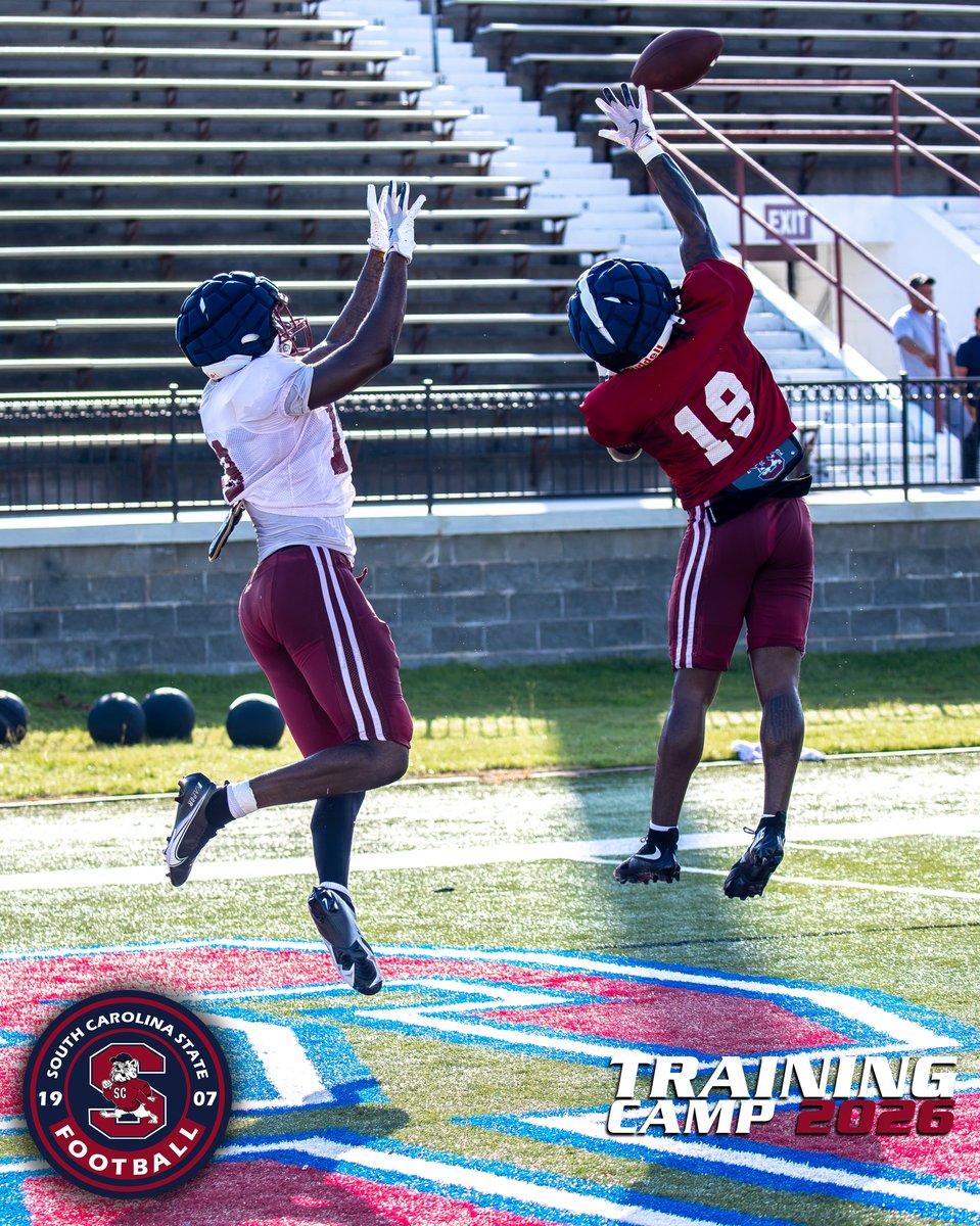 SCState_Fb's tweet photo. #GoDogs

DAY 07 VIEWS 📸🔥🐶

BIG PLAYS. BIG ENERGY. BIG-TIME COMPETITION. 😤

The BULLDOGS were making plays ALL OVER THE FIELD as Training Camp continues to heat up! Offense making noise, defense flying around, and EVERYBODY competing! 💨💥

The standard keeps rising. 📈
The work keeps stacking. 🧱
And the DOGS keep getting BETTER! 🐶💪🏾

Another day closer. Another day sharper.

DAY 07 IN THE BOOKS! ✅

🔴🔵 WHAT A TIME TO BE A BULLDOG!

@SCStateAthletic @MEACSports @coachberry77 
#PayTheFEE 
#DigDEEP
#STATEofMind
#RaiseTheBAR
🔴🔵🐶🏈