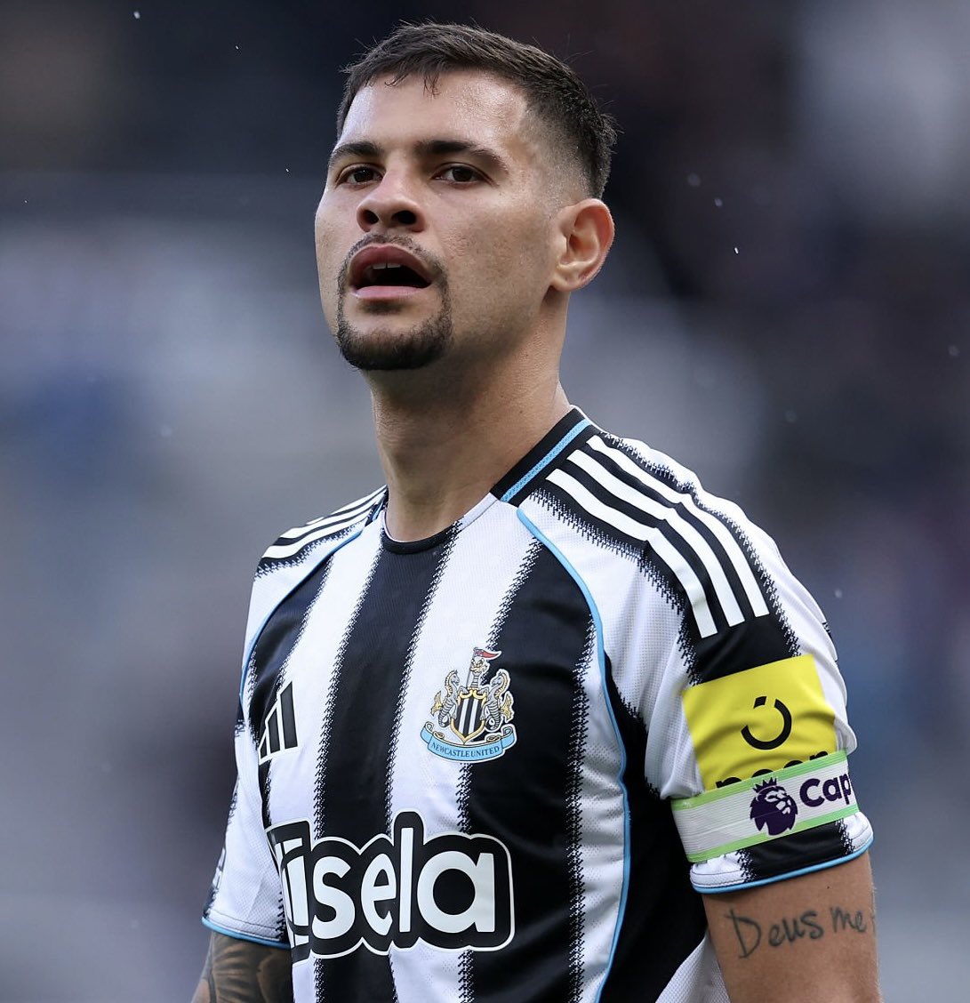 afcstuff's tweet photo. 🚨 David Hopkinson (Newcastle CEO): “It was not the fee that I think Arsenal had hoped to pay for Bruno Guimarães & we would have liked an even higher number, but I think you’re dealing with sophisticated actors on both sides & that’s what negotiation looks like.”

“It’s a fee that satisfies us. If you want to put a merchandising spin on it, it’s the highest fee for a player in that position at that age. Is that a good deal for Newcastle? I believe it is, but Arsenal are getting a very special player & special person.” ❤️🇧🇷 [@theipaper]