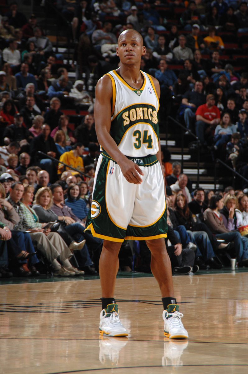 SeattleSonics's tweet photo. BRING THEM BACK https://t.co/AvpQ1R1jd0