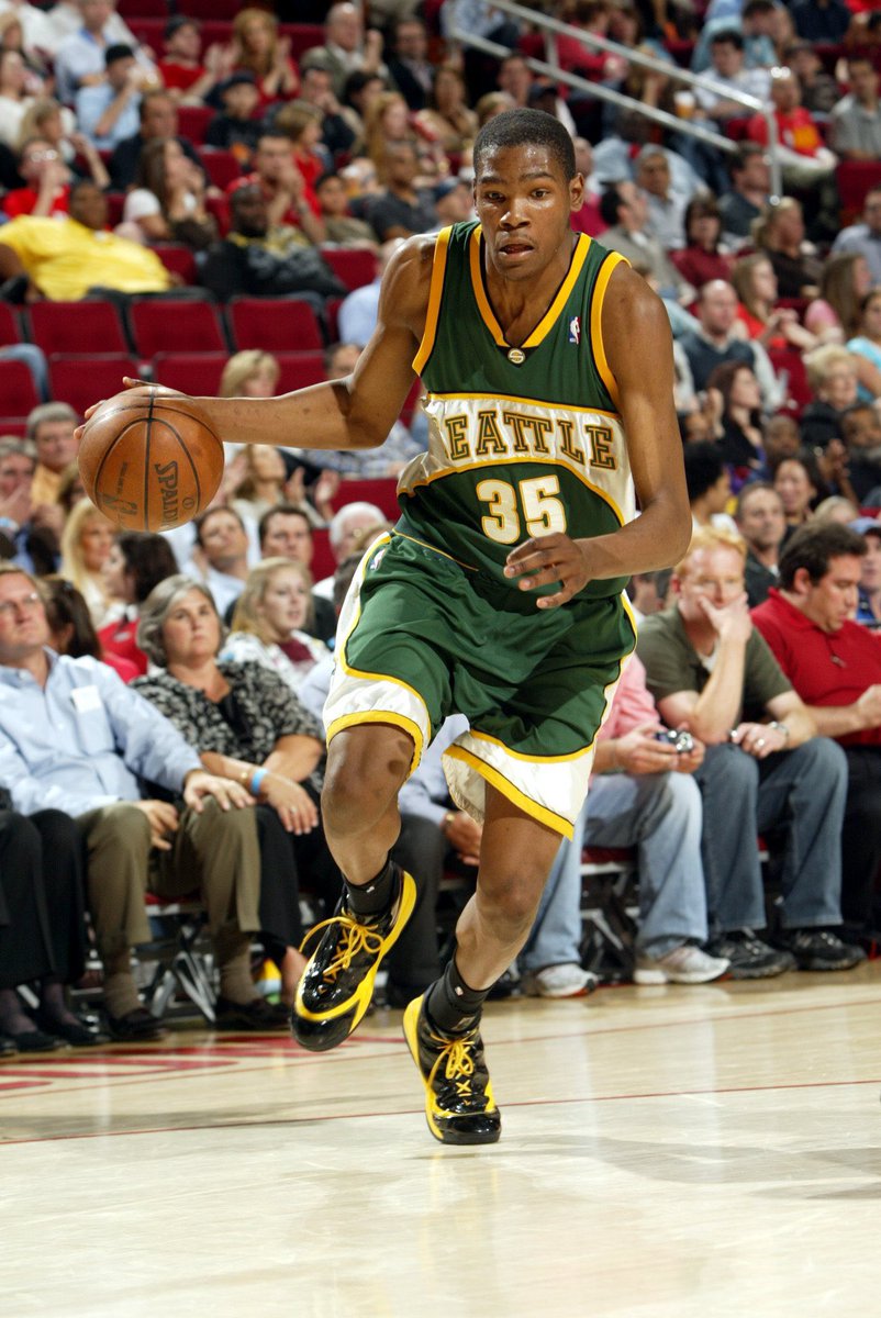 SeattleSonics's tweet photo. BRING THEM BACK https://t.co/AvpQ1R1jd0
