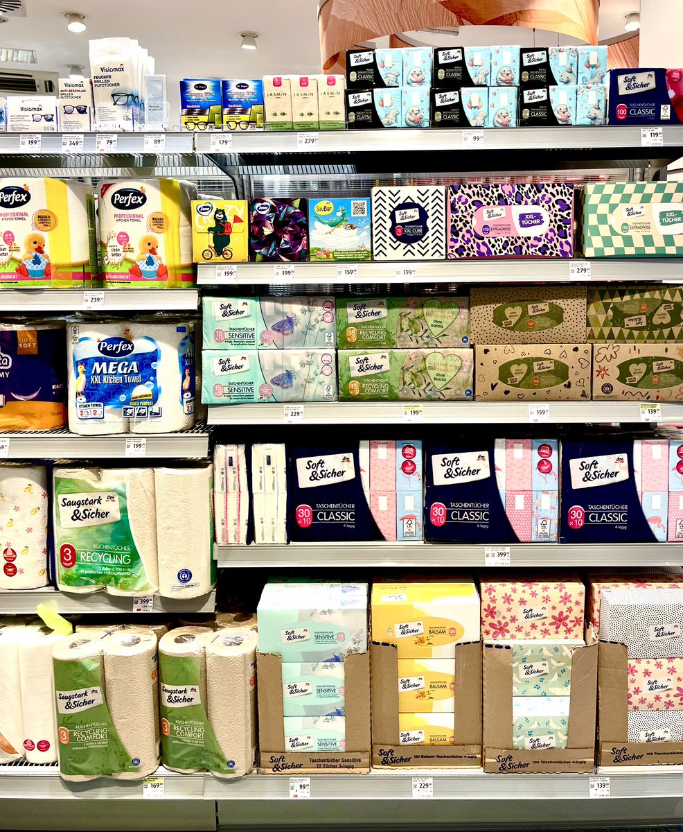 ReciklerkoCans's tweet photo. 🧻everyday essentials, this shelf highlights the power of color, structure, and smart packaging in retail.

#RetailShelf #ToiletTissue #KitchenTowels #toiletpaper  #Branding #RetailInspiration #VisualRetail #Merchandising #FMCGDesign #ProductPackaging #DesignInspiration https://t.co/OPskdPplOn
