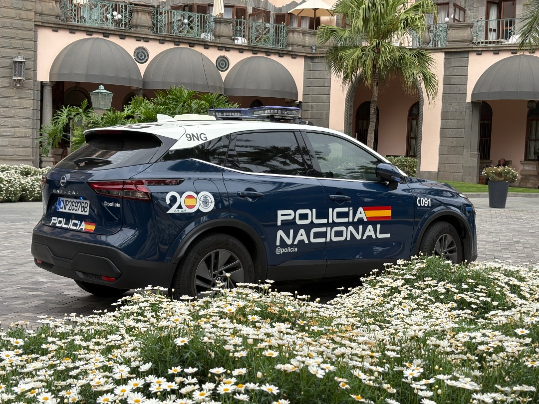 interiorgob's tweet photo. 👮 Si eres testigo de un delito, necesitas ayuda policial o presencias una situación de riesgo, llama al 091.

🚨 Actuar con rapidez puede ser clave para proteger a las personas y facilitar la intervención policial.

📞 En caso de emergencia, no dudes ➡️ @policia 091. https://t.co/uSCHBV9Xz8