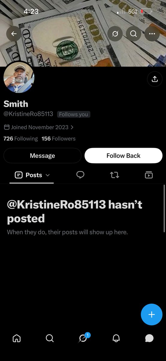 Userstar12222's tweet photo. GIRLS BE CAREFUL WITH THIS FOOL he’s a scammer! , my bank account is now under investigating for “fraud” because a fake check he sent me !! https://t.co/N81GXZ1pBX