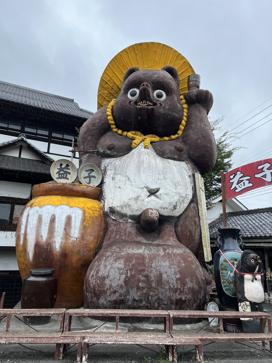 b_xpu2's tweet photo. 他いつもの博物館/益子/茂木道の駅/金精川のます池など。
ます池では初の竹竿だったけど娘は2匹釣って唐揚げにしてもらった、美味しかった😋 https://t.co/jQjkUviAh2