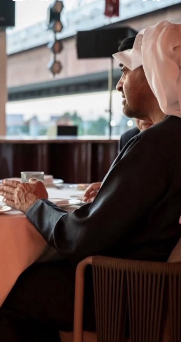 alsuwaidi942's tweet photo. 🇦🇪🫡

بوخالد اللِّ لا تكلم الكل له استمع
واذا انصت الكل لحضوره استمتع

#فخورين_بالإمارات 
#الامارات_نمضي_معاً https://t.co/4ObclJFWfM