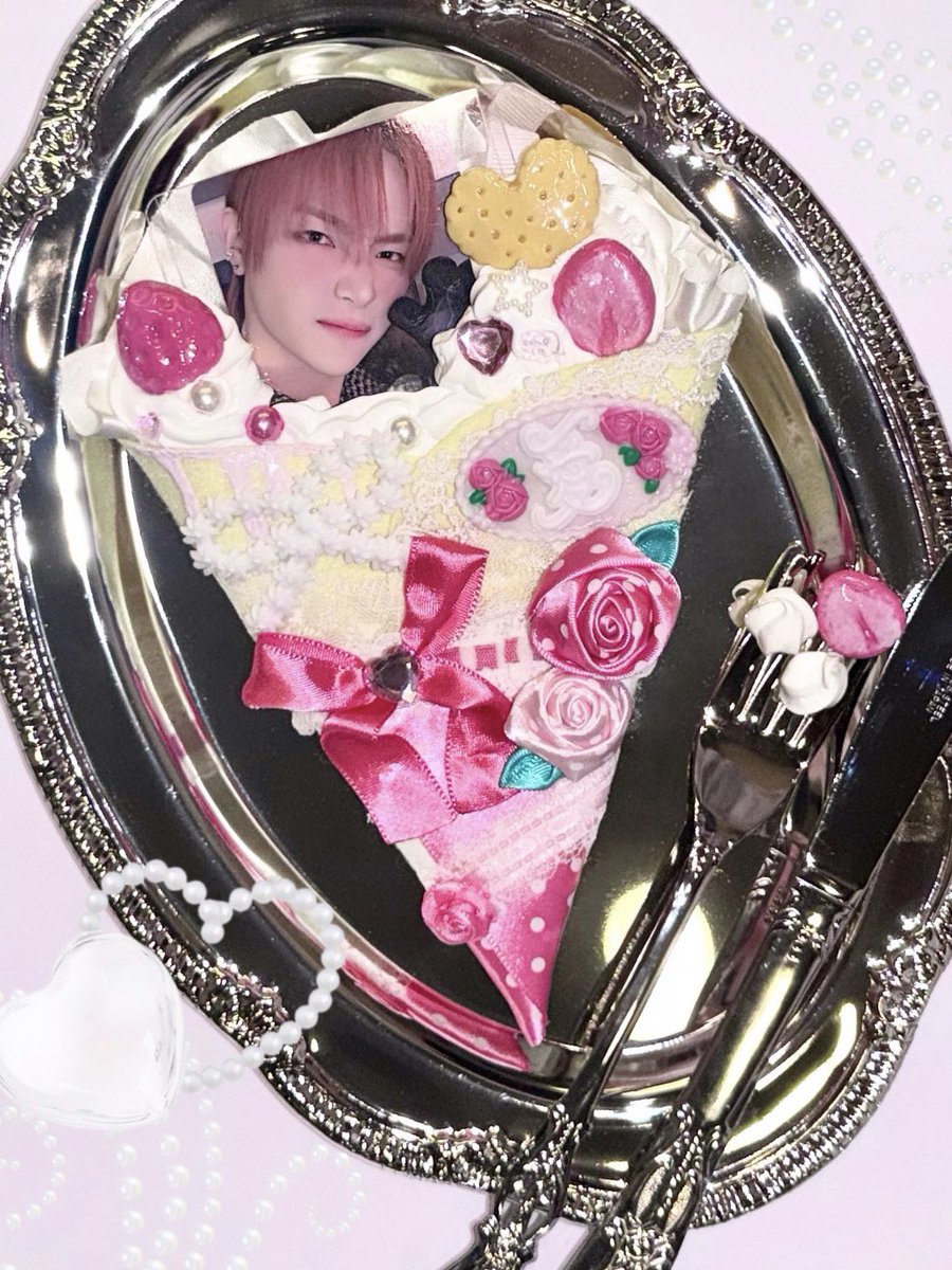 pomelmade's tweet photo. クレープトレカケース🍓 https://t.co/5BDHgcwdpj