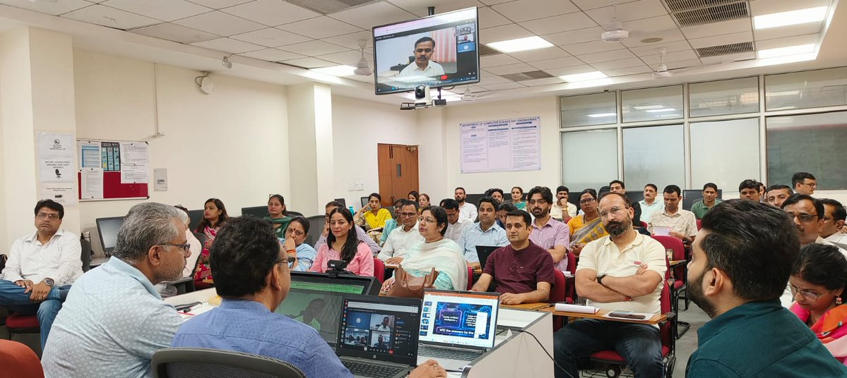 psscive_bhopal's tweet photo. Sessions by Dr. Kamaldeep covered Advanced Prompt Engineering, AI-Assisted Instructional Design, Lesson Planning &amp; Trade Manuals, and AI-powered CAD/CAM &amp; 3D Digital Printing for Industry 4.0. https://t.co/I6kjigCznD